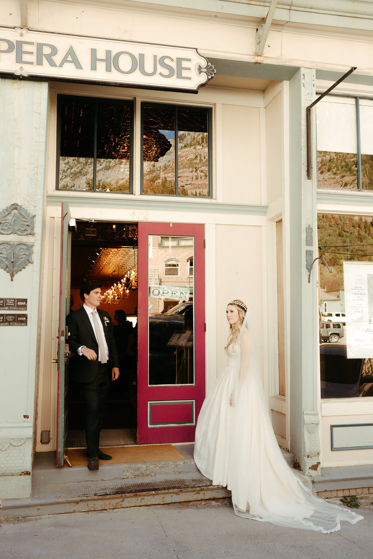 Sam-Murch-Photography-Ouray-Colorado-Summer-Tent-Mountain-Wedding-13