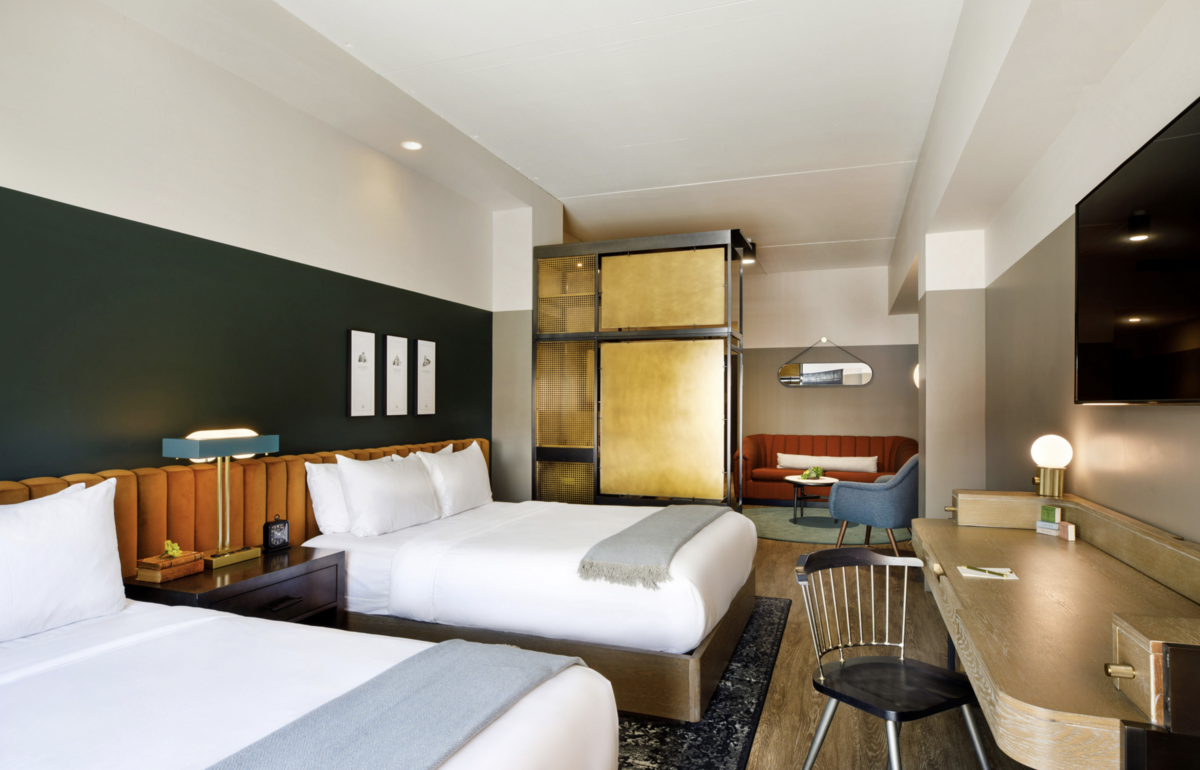 Cyrus Hotel 6