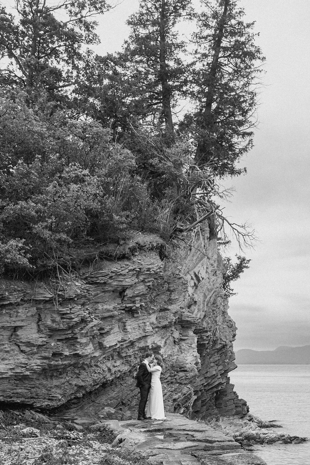 J+A-Shelburne-Elopement-Allison-Macy-Photography-194