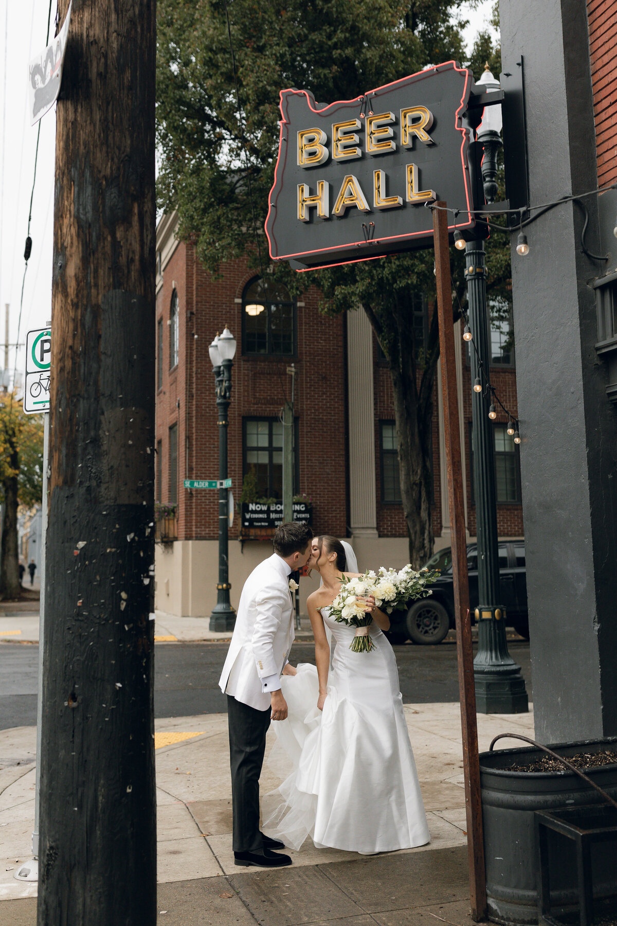 the-evergreen-portland-oregon-wedding-bridal-portraits-30