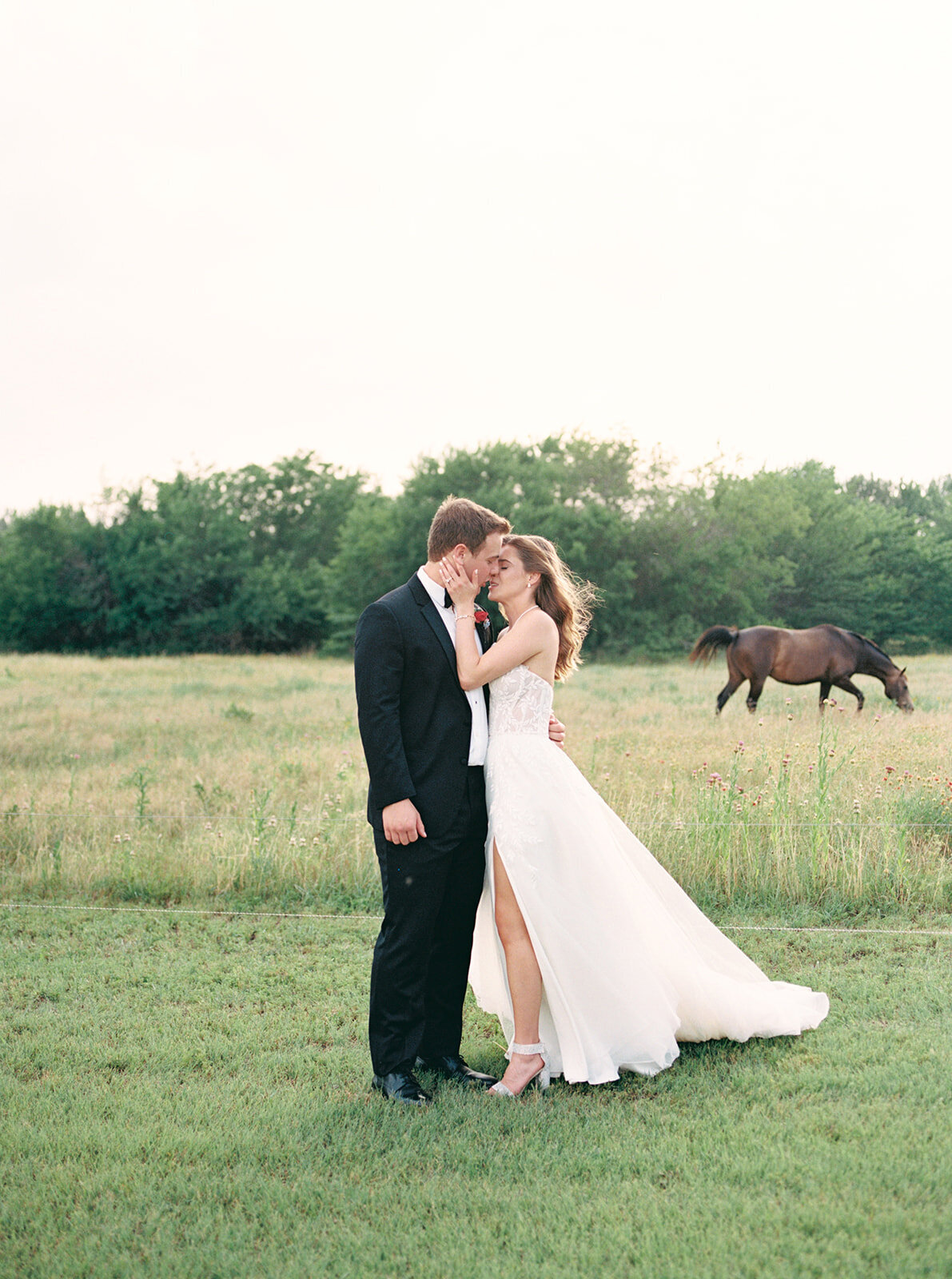 Meghan + Jackson Rowell - The Nest at Ruth Farms - Stephanie Michelle Photography - Dallas Wedding Photographer - Bride + Groom-64-2