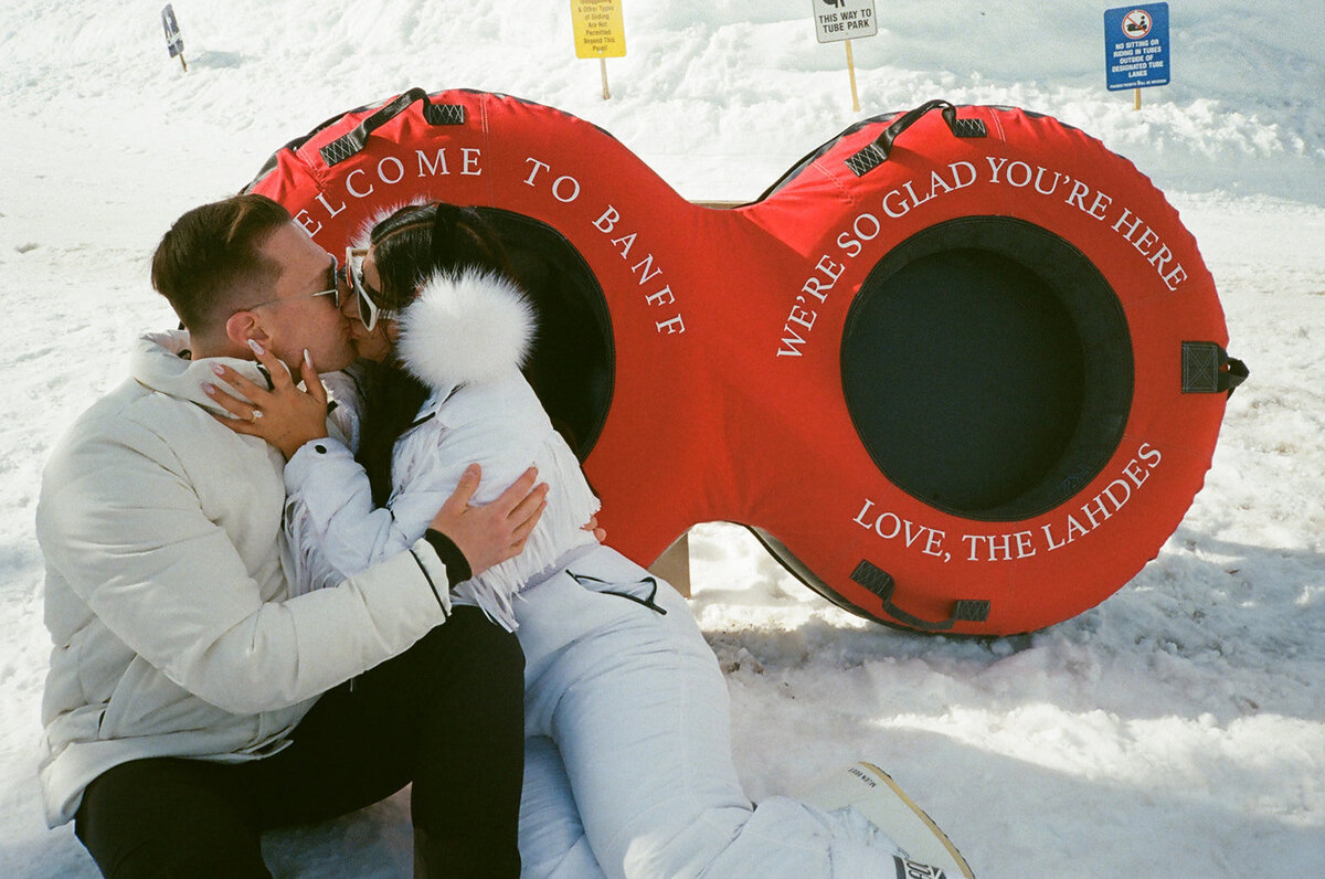 Custom Snow Tube Welcome Sign with Welcome Message from the Couple