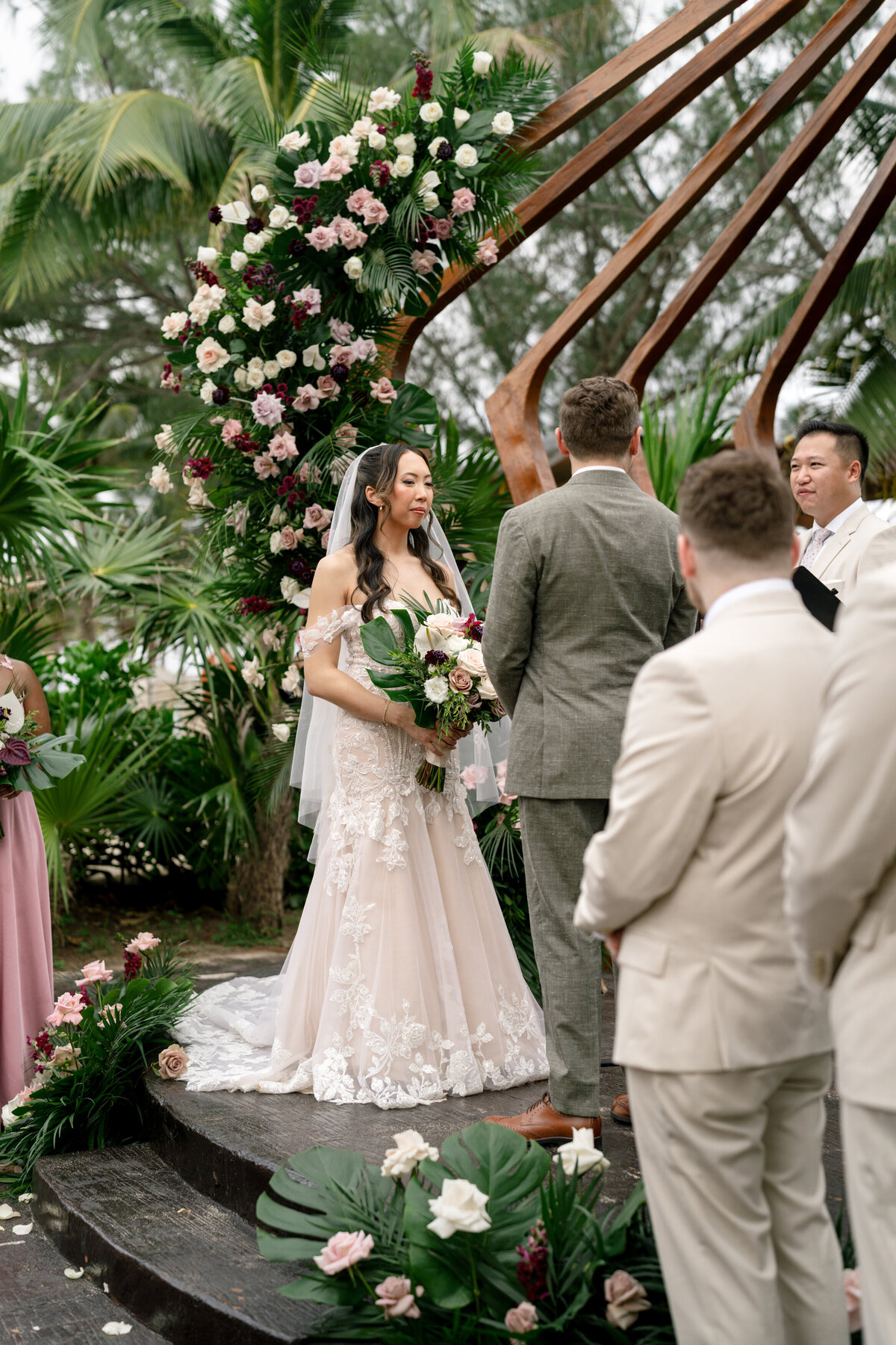 Berlez-Aspen-Avenue-Chicago-Wedding-Photographer-Grace-and-Ivory-Wedicity-Mexico-Editorial-Luxury-Tropical-Aveil-Brides-Designer-193