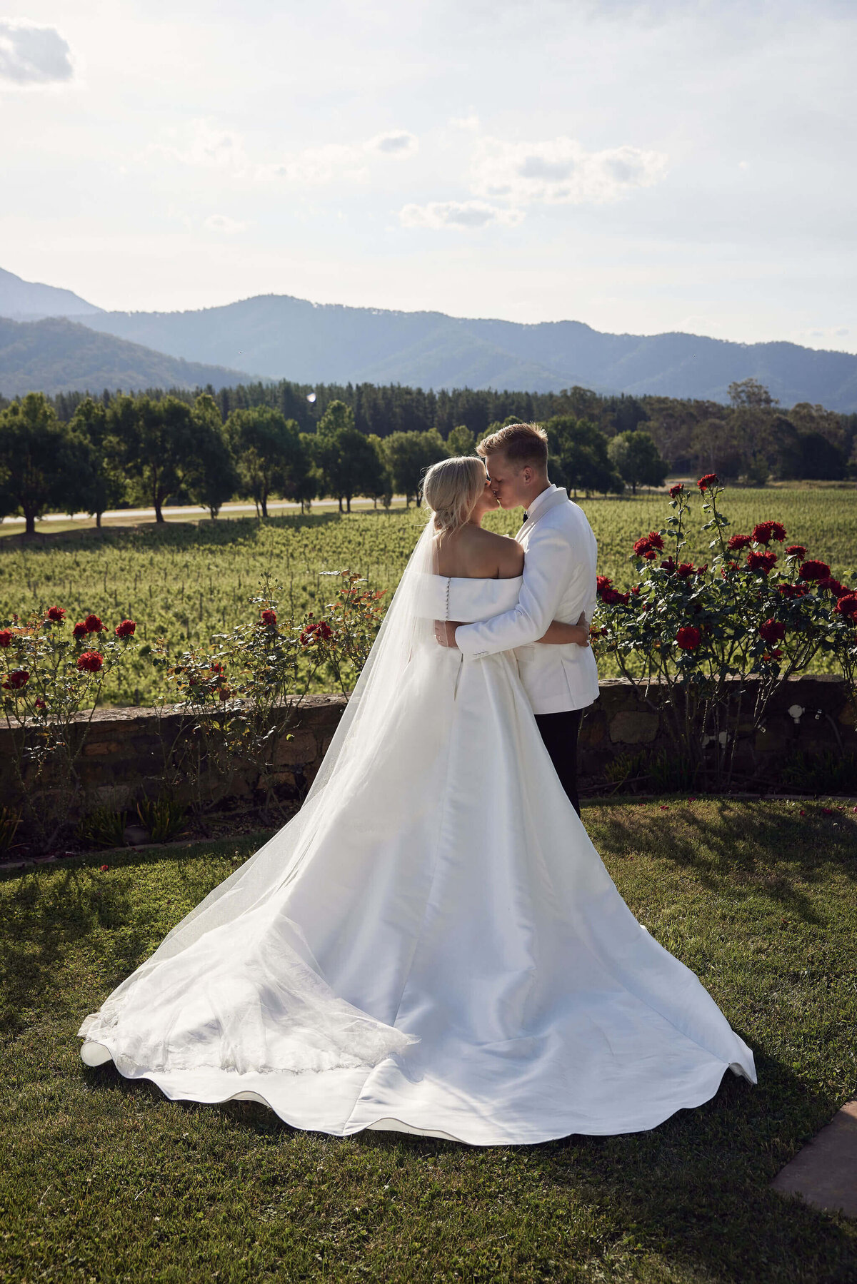 HR_EandG_Feathertop_LostinLovePhotography_wedding_66