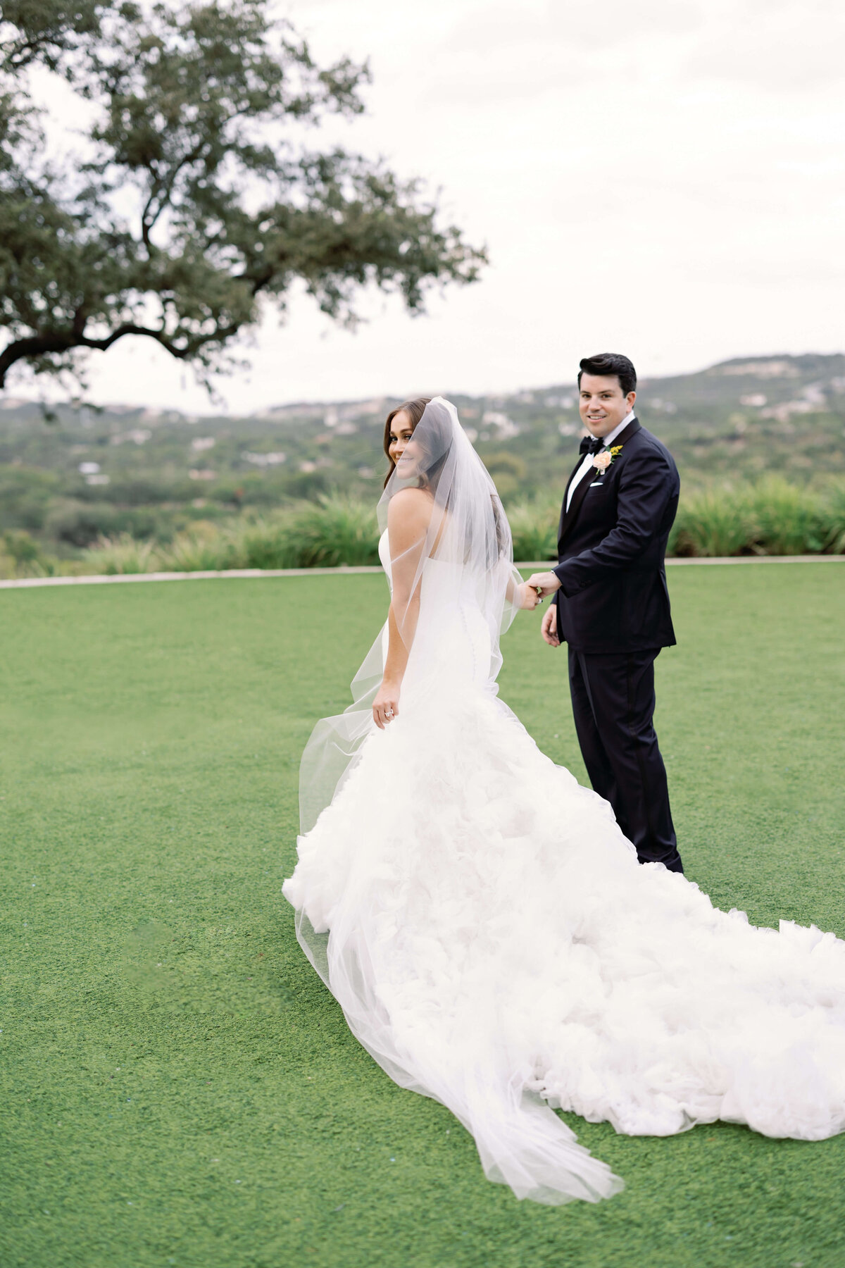 katie-paul-omni-barton-creek-wedding-julie-wilhite-photography-787-events-74