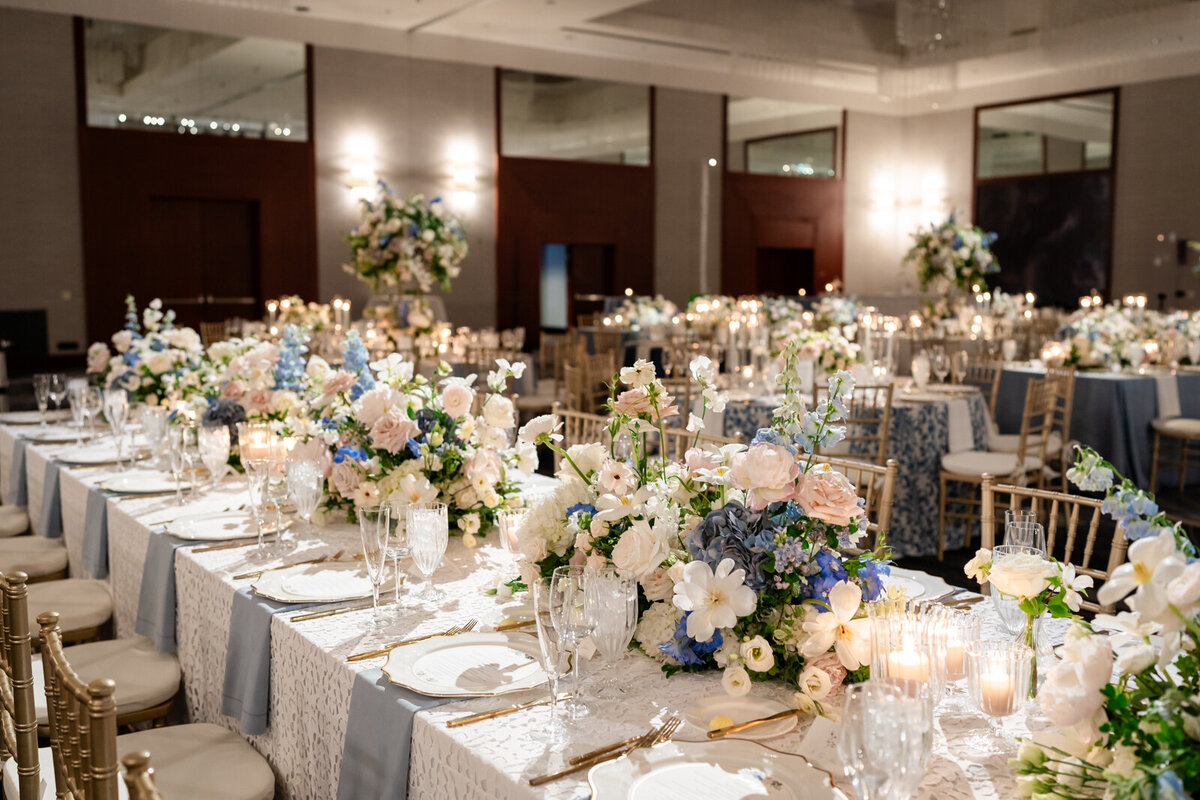 Grand Rapids Wedding Photographer JW Marriott701