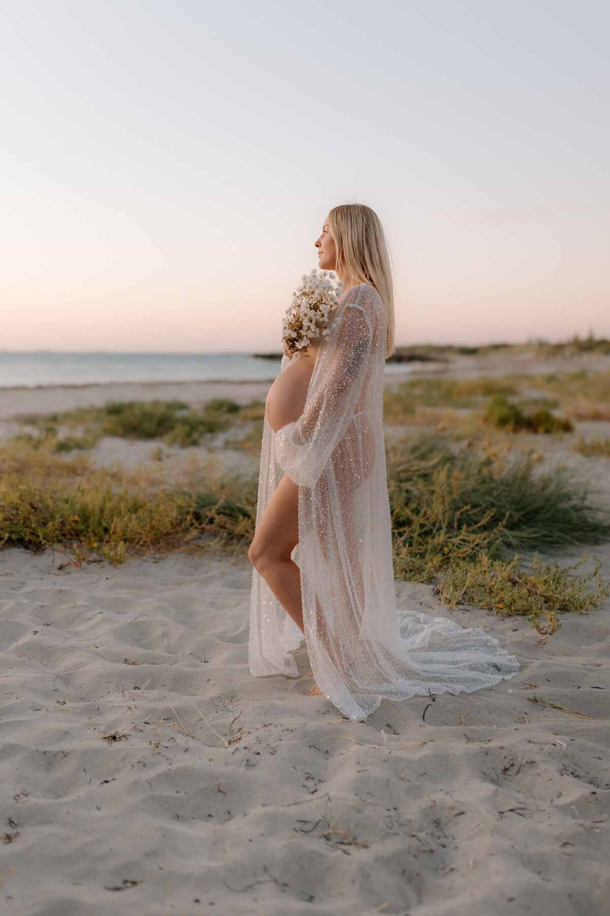 perth pregnancy and maternity photoshoot in nature-15