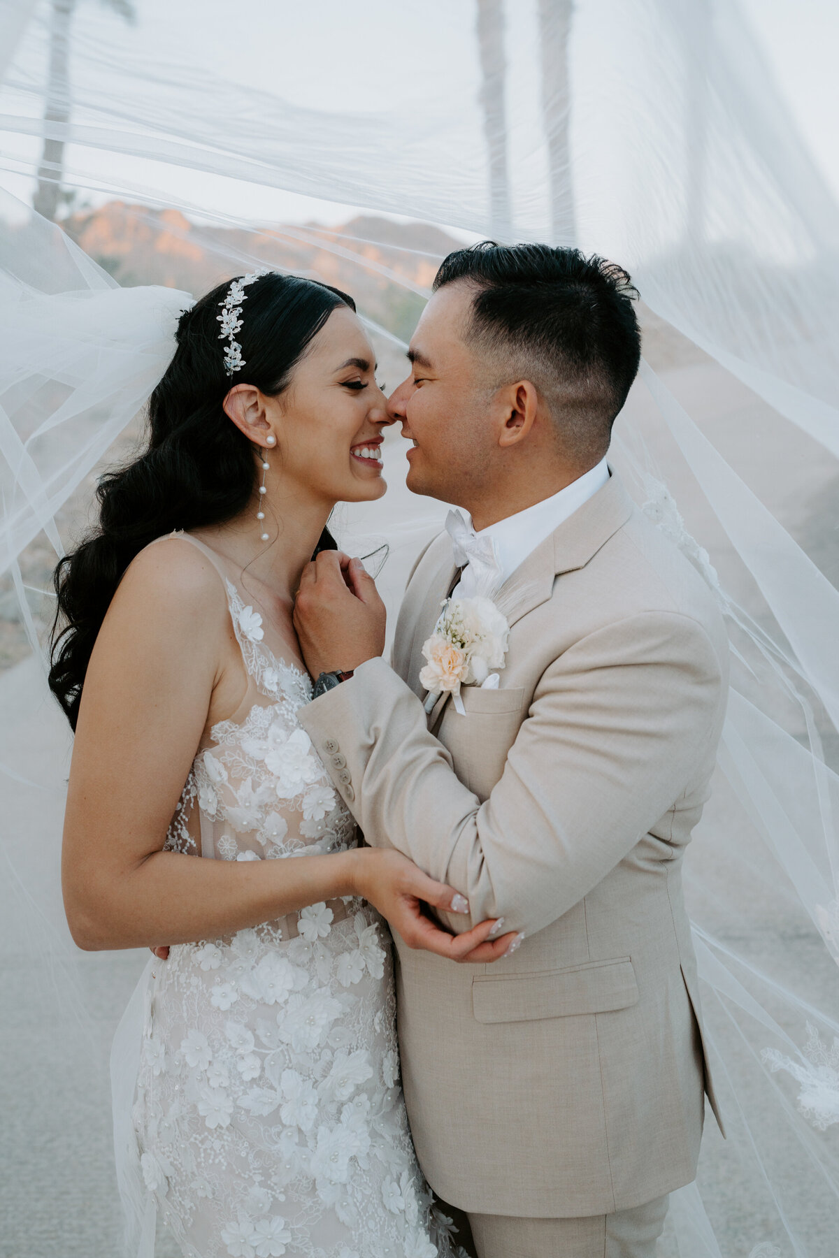of-the-desert-flor-las-vegas-wedding-florist-lake-cascata-golf-club-0015