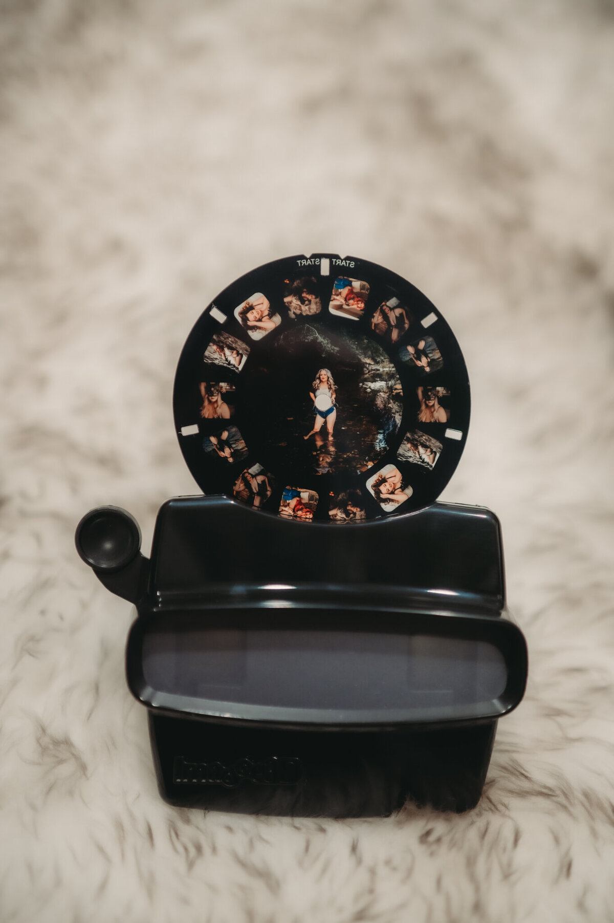 Retro viewfinder offered by Purdy K Photo