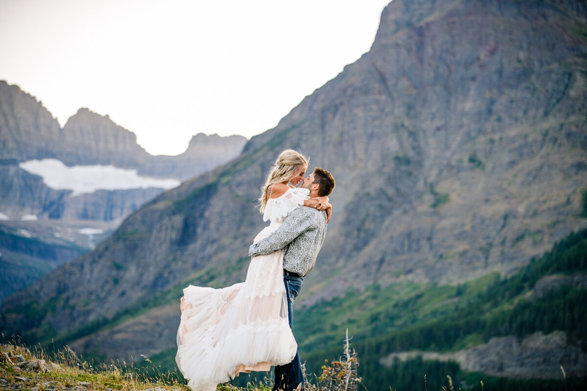 Glacier-park-montana-engagement-proposal-elope-wedding-elopemetnt-couples-photographer029