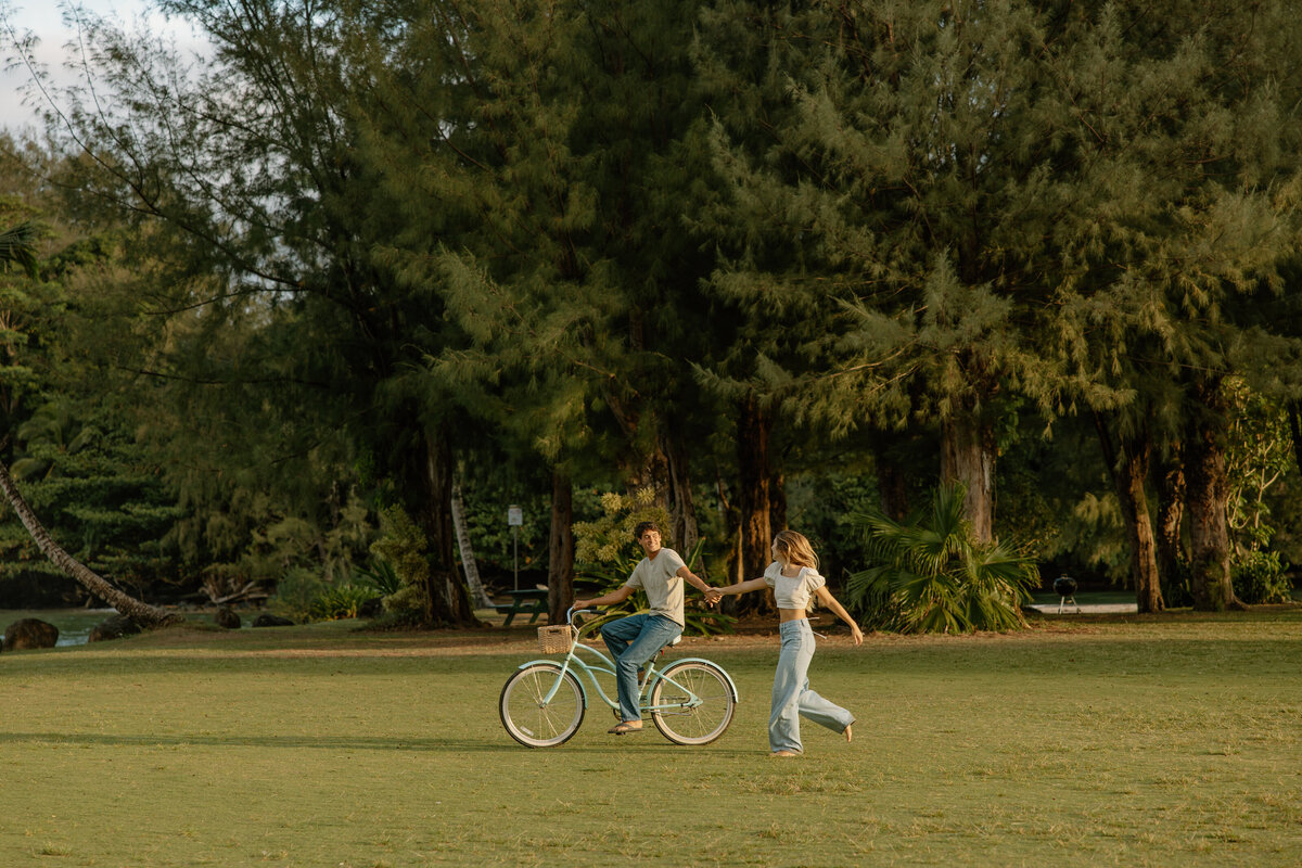 Abigail Anne Photography Storytelling Wedding Photographer in Colorado and Chicago — Engagement Photo 63