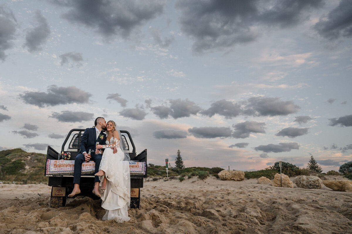 ehlanna-jake-backyard-falcon-wedding-freedom-garvey-photographer-054