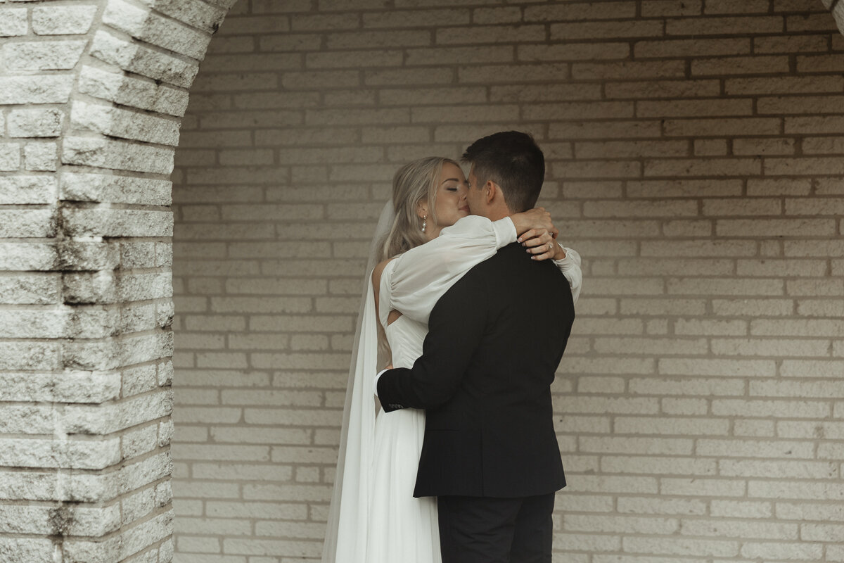 kansascitytravelingweddingphotographer-39