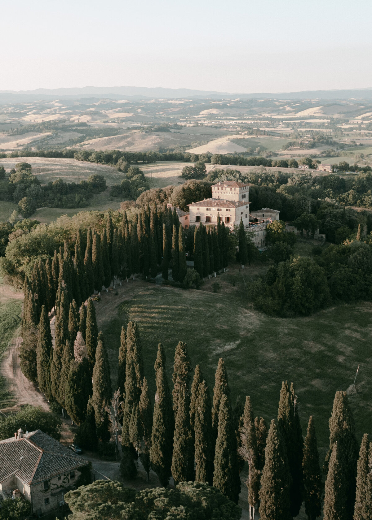Flora_And_Grace_Tuscany_Editorial_Weddng_Photographer-7