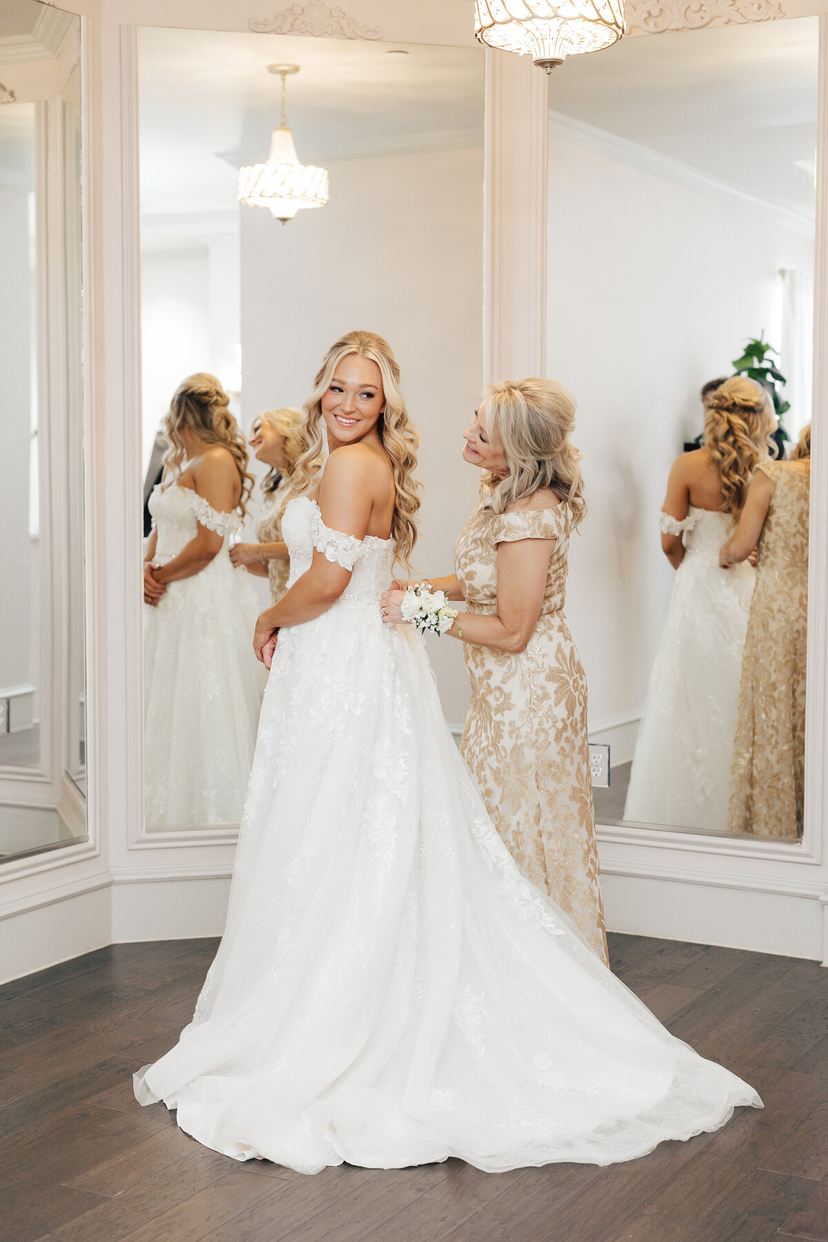 Brandi Allyse Dallas Wedding Photographer, Texas Wedding Photographer, Chicago Wedding photographer, California wedding photographer, New York wedding photographer, Fort Worth wedding photographer, Florida wedding photographer, Mexico wedding photographer