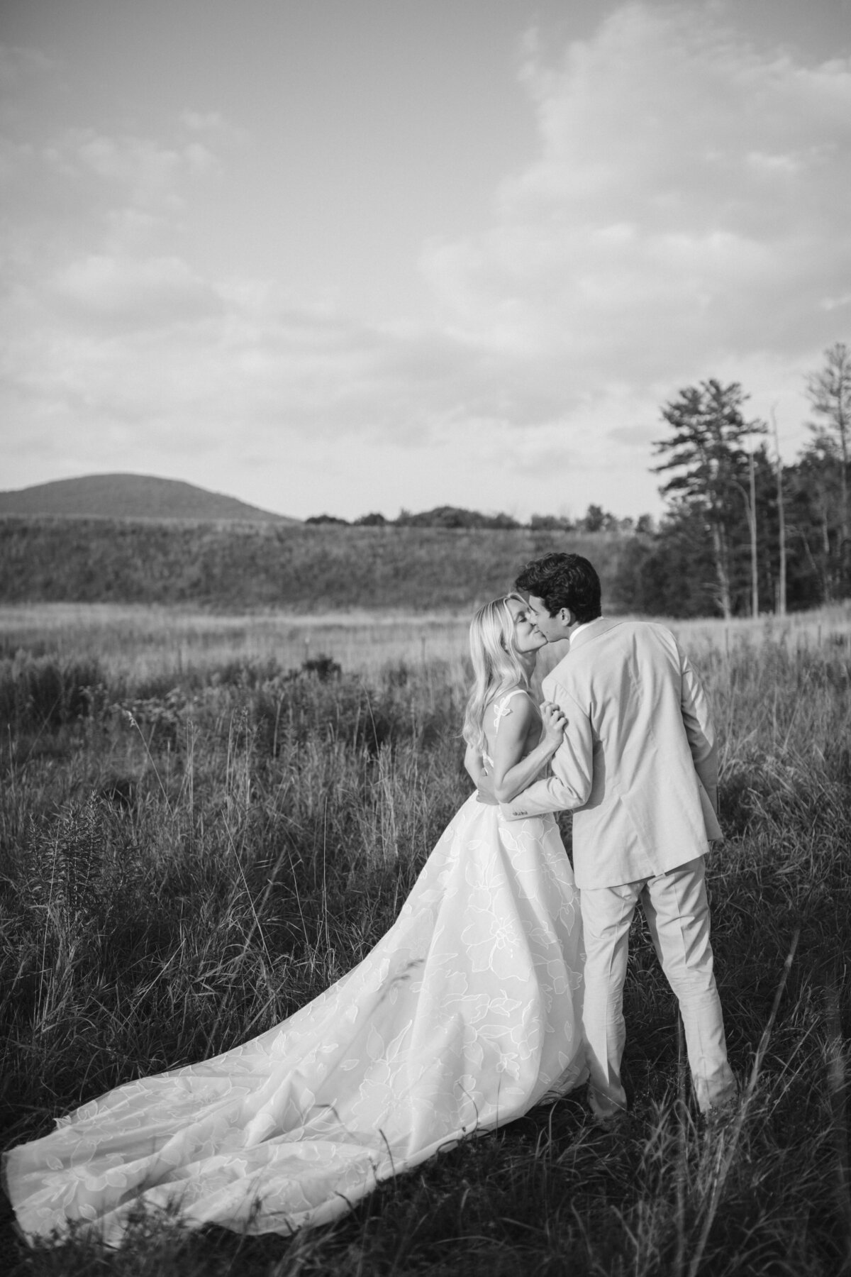 Hayfield-Catskills-New-York-Wedding-Chelsea-Brooke-Events110