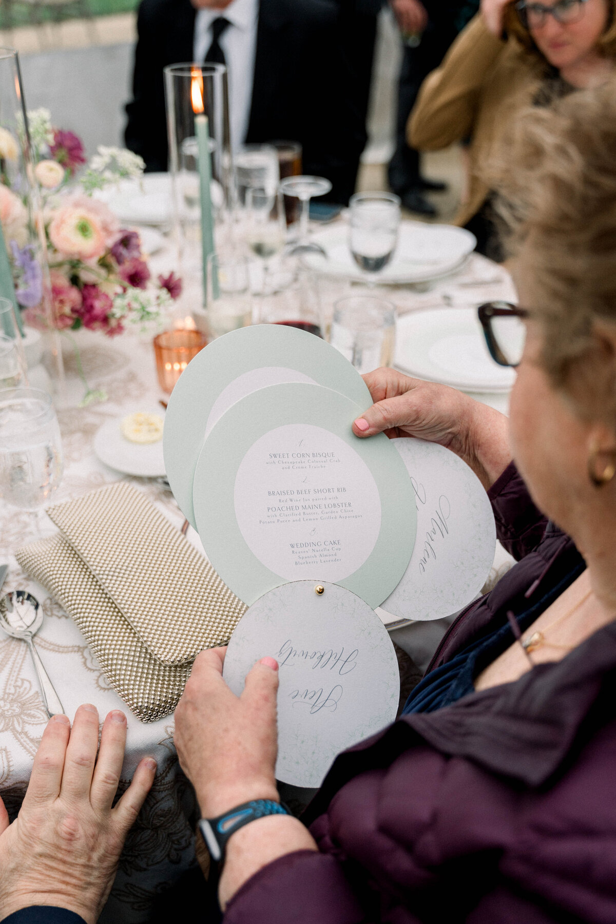 wedding-menu-round-personalized-placecard-green
