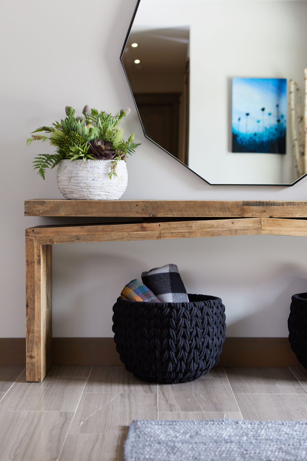 EntranceTable
