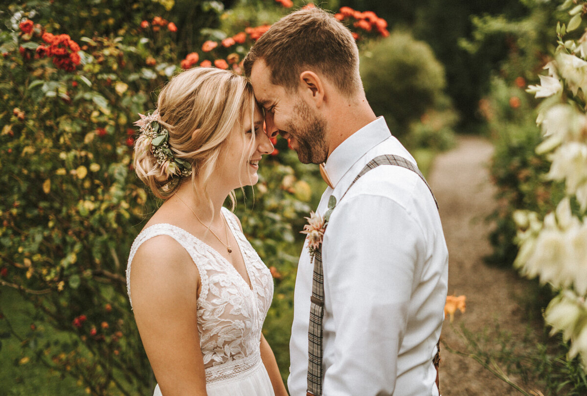 Fotograf-Hochzeit-Freiburg-Brautpaarbilder-Ideen-authentisch-heiraten-in-Freiburg-Hochzeitsfotografie-11