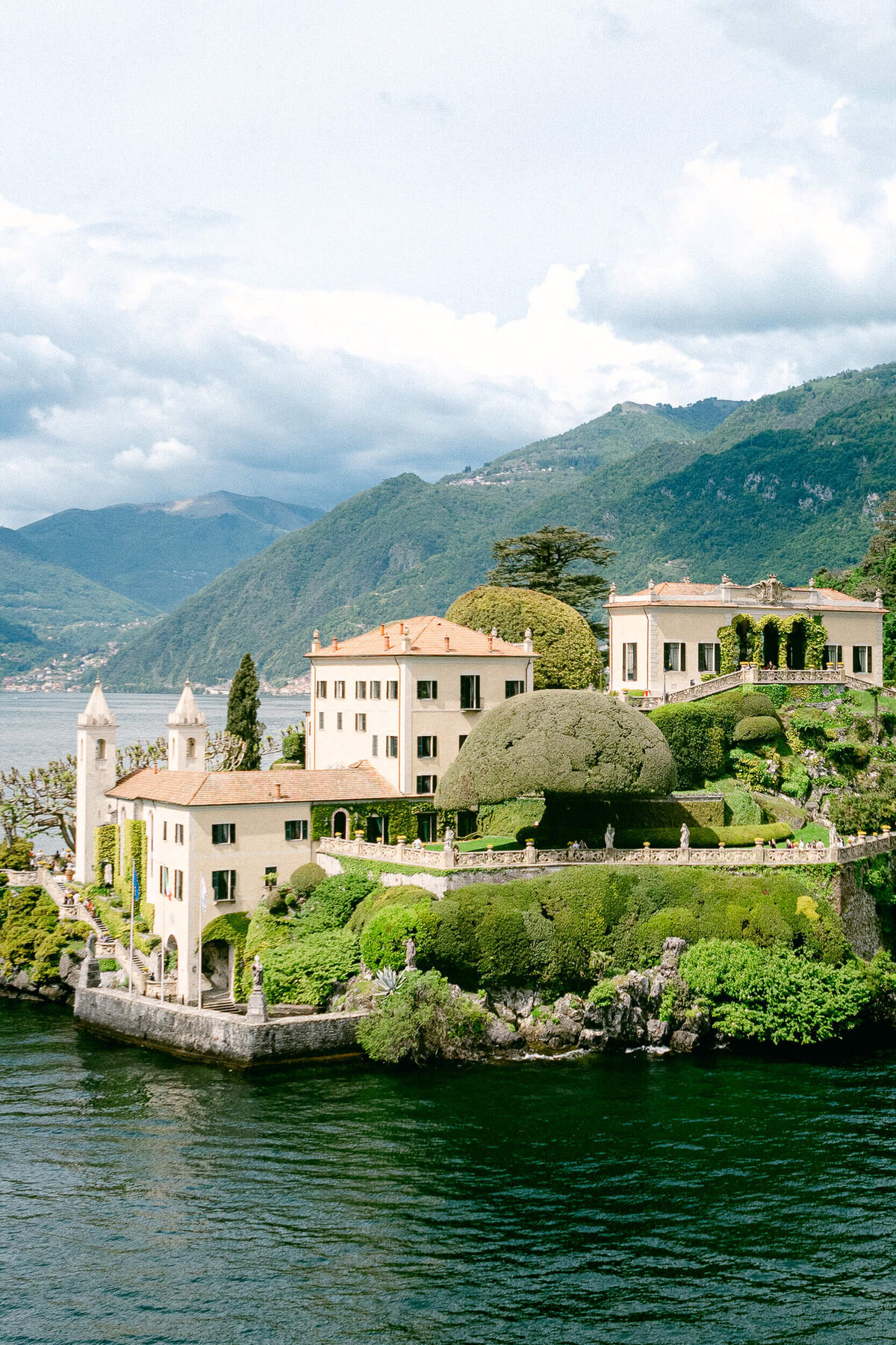 aerial drone image of Villa del Balbianello on lake como in italy