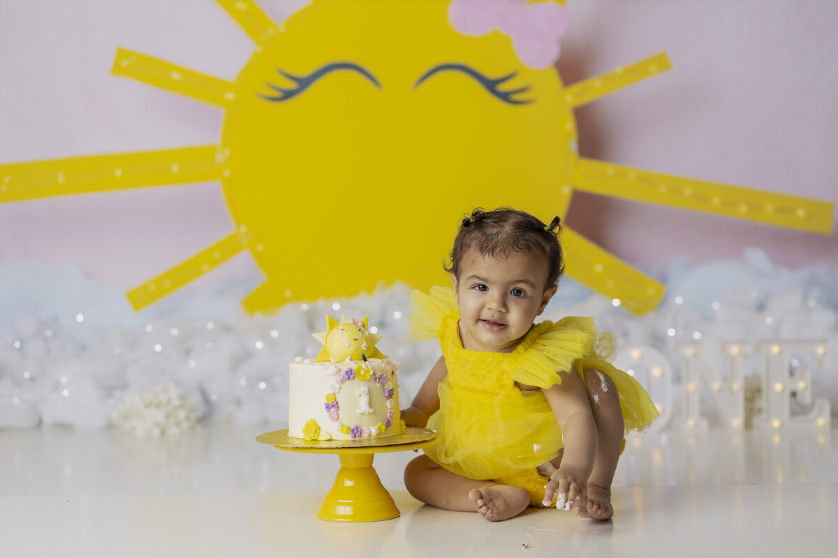 Hampton Georgia cake smash photographer, Atlanta cake smash photographer, jonesboro Georgia cake smash photographer, Fayetteville cake smash photographer, Mcdonough cake smash photographer