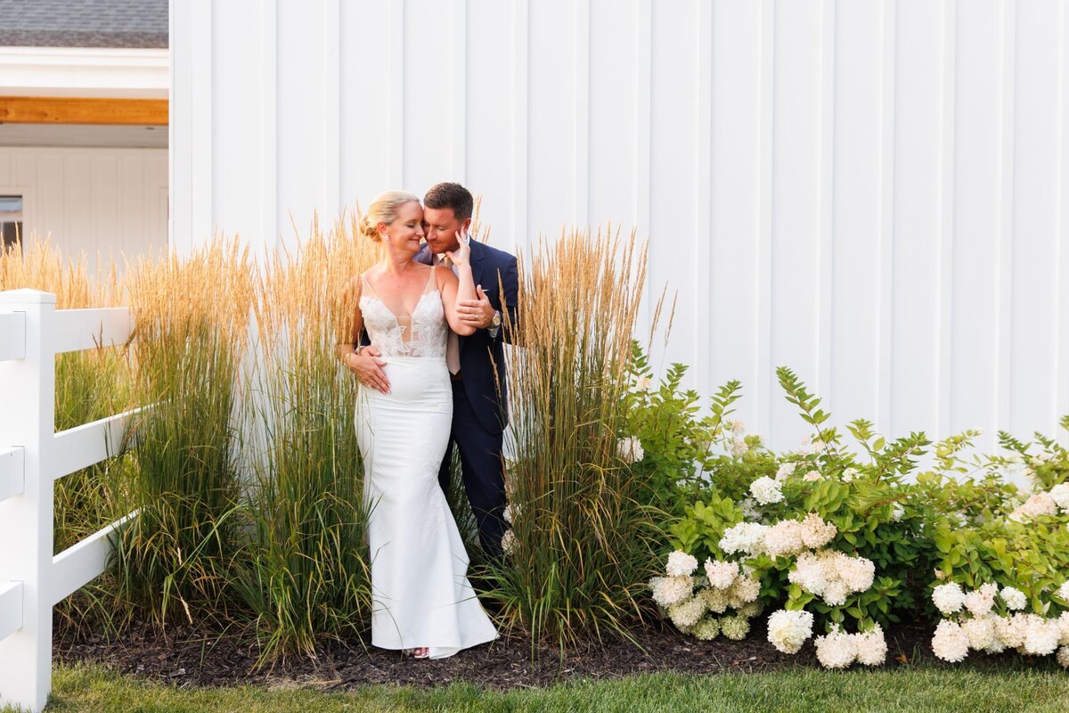 37-ivy-house-grand-rapids-wedding-photographer