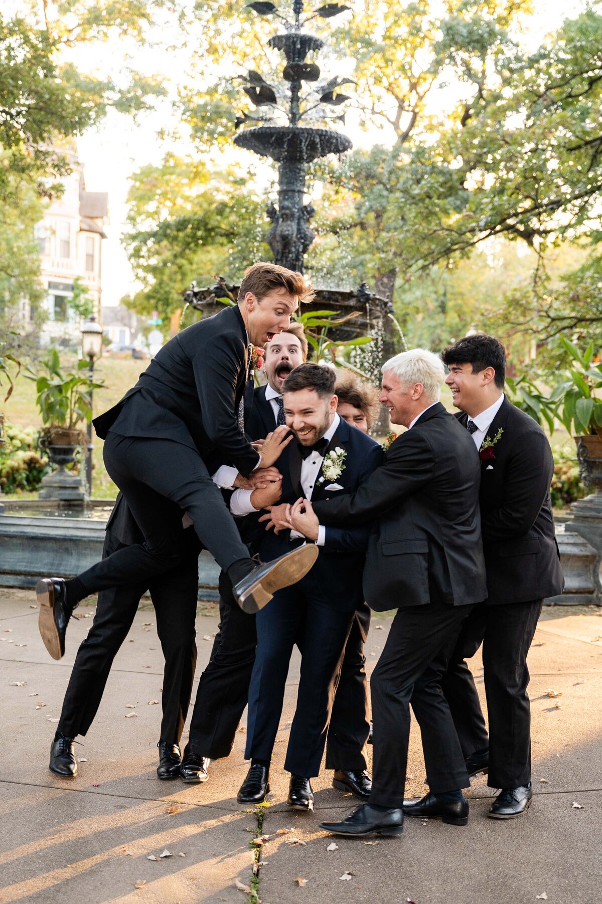 colorful-fall-wedding-day-irvine-park-st-paul-mn-8