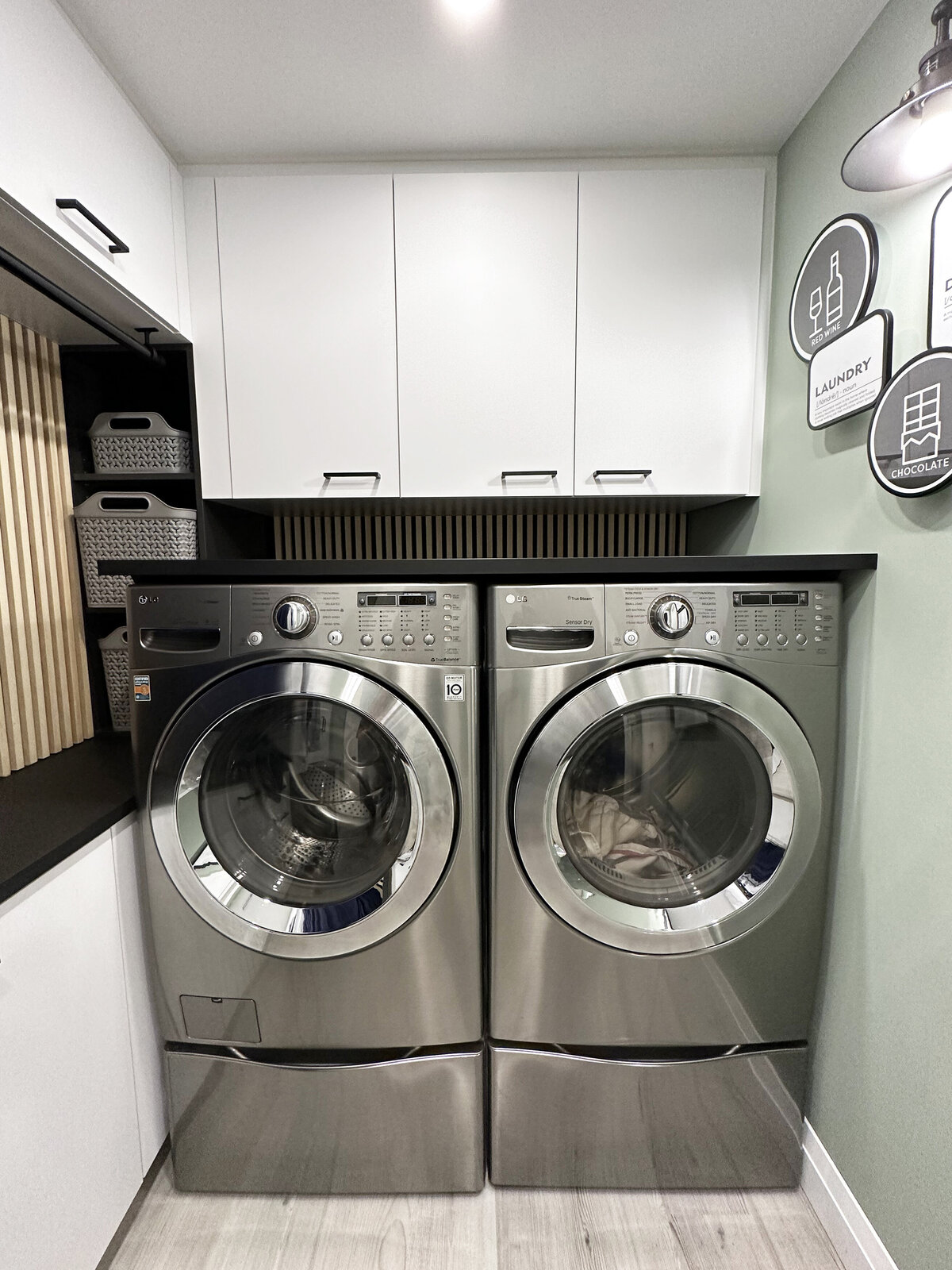 Modern Laundry Interior Design Reno Urbanomic Interiors 2021 (6)