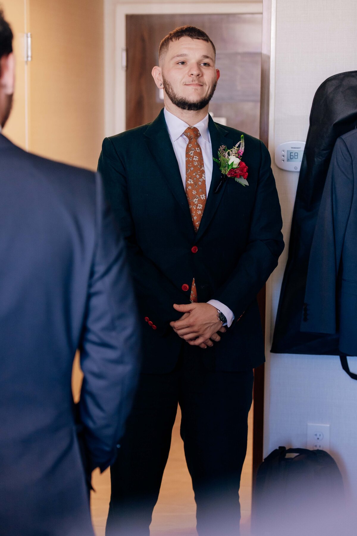 Groom-99 (2024-10-27T21_11_26.867)