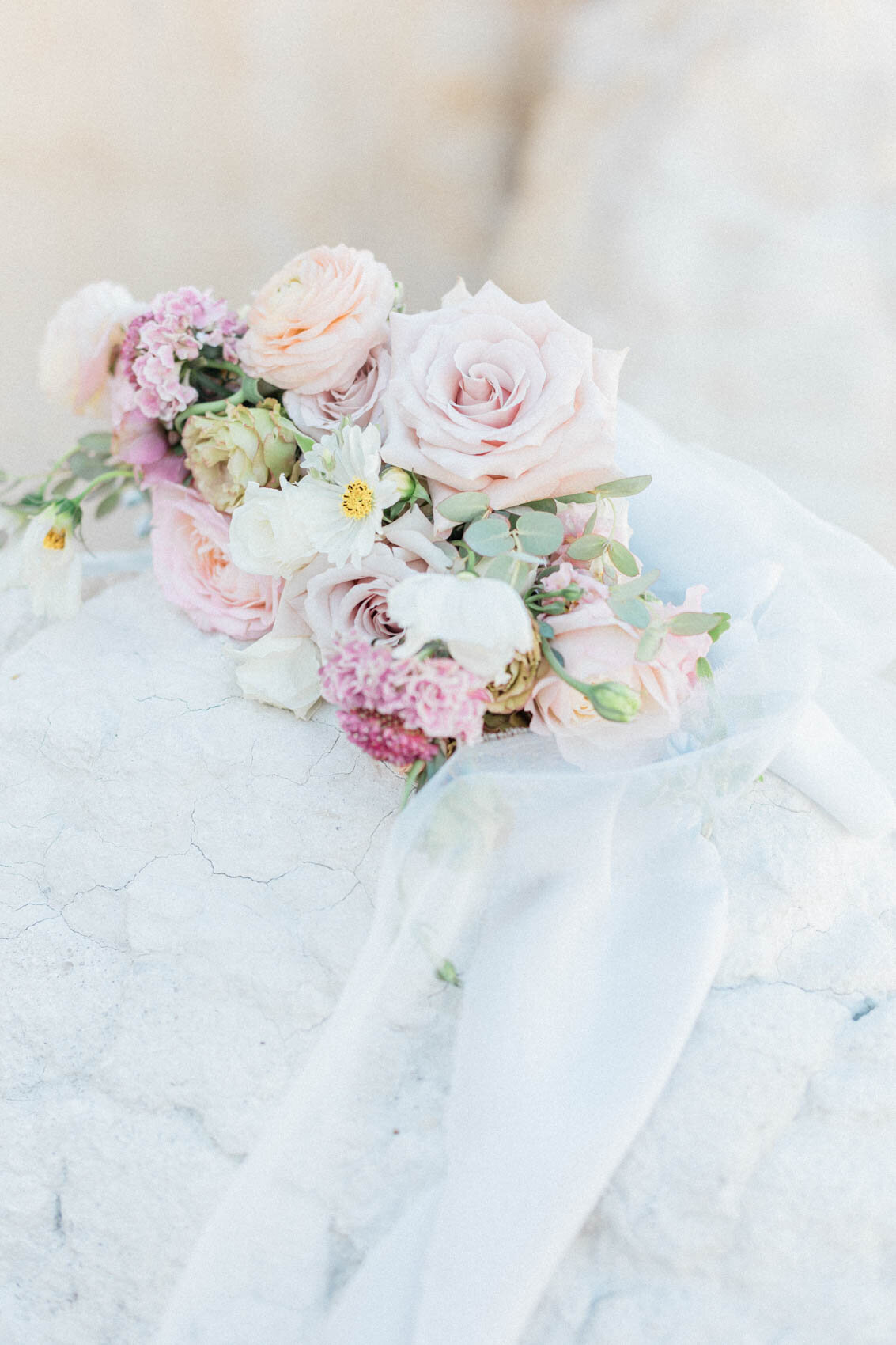 ethereal_editorial_at_the_Paint_mines_for_rocky_mountain_bride_by_colorado_wedding_photographer_diana_coulter-7