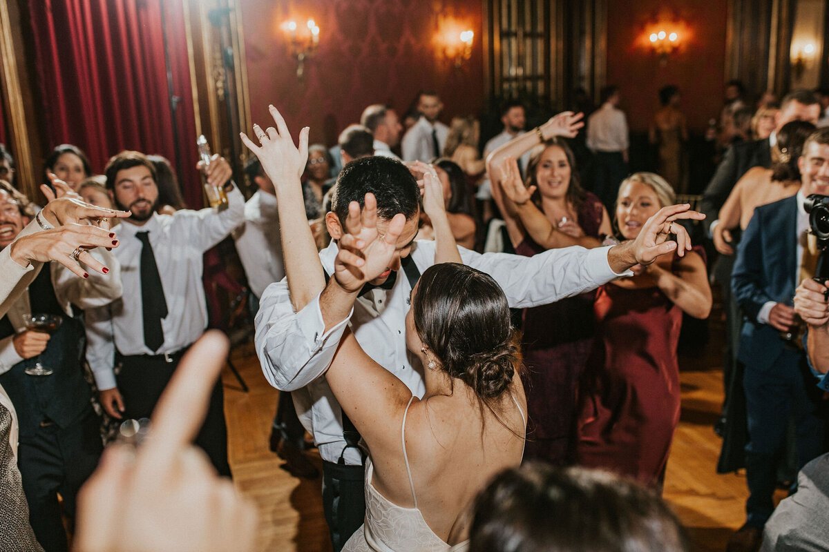 WELLING-FLORES.Wedding.EngineersClub-rcptn-252