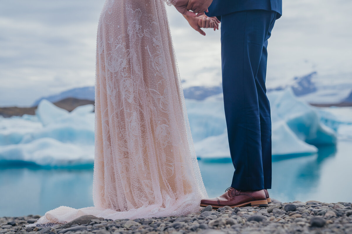 2022-June-Glacier-Lagoon-Diamond-Beach-Iceland-Elopement-Photos-Molly-Margaret-Photography-10