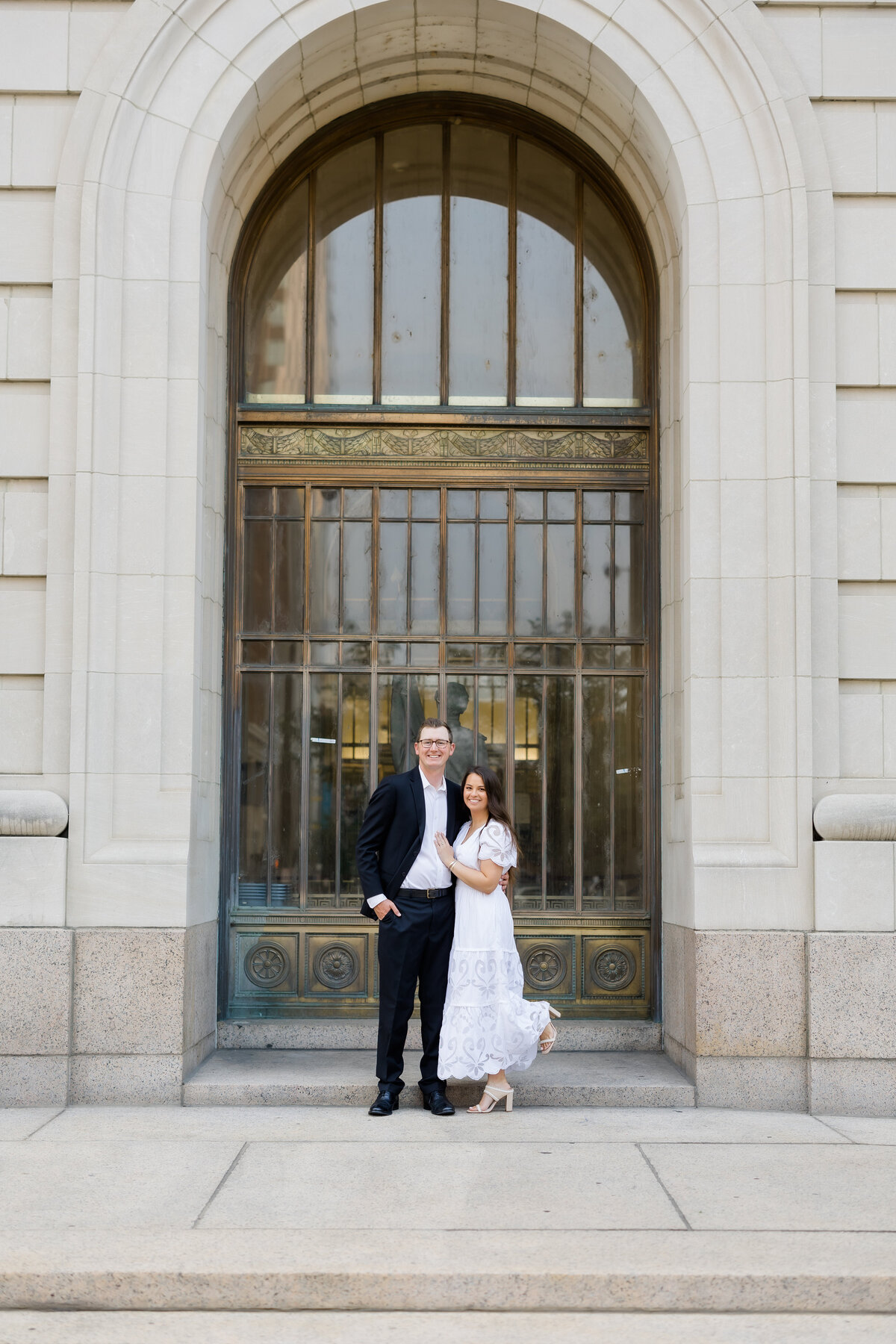 kasia-sickau-photography-cincinnati-wedding-photographer-liz-andrew-engagement-session-over-the-rhine56