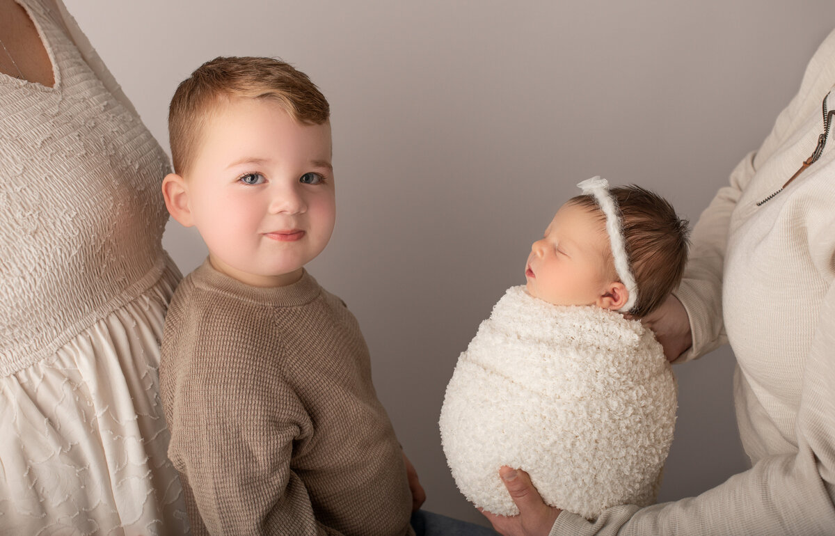 Siblings-Newborn-Photography-NY