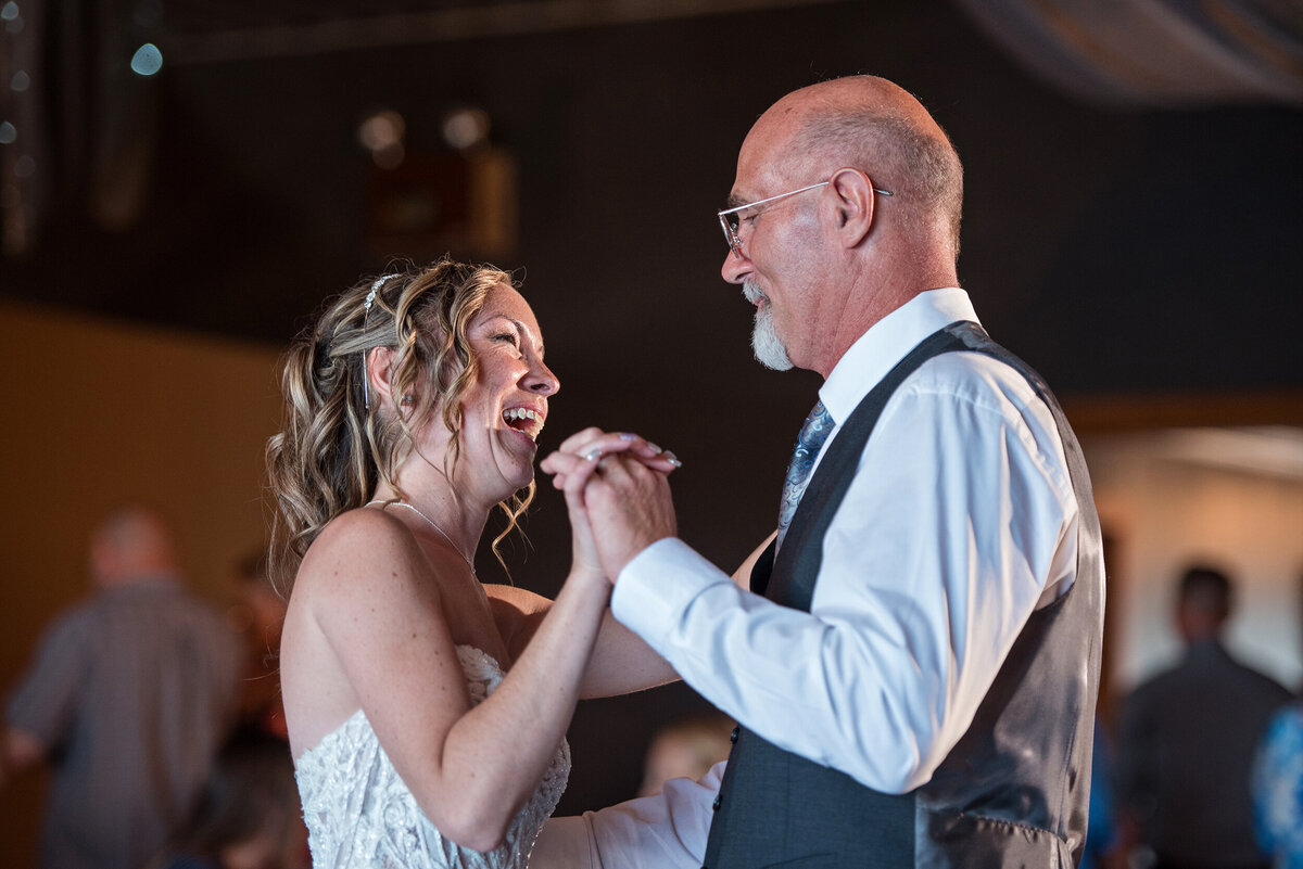 Detroit-Wedding-Photographer-The-Landing-239