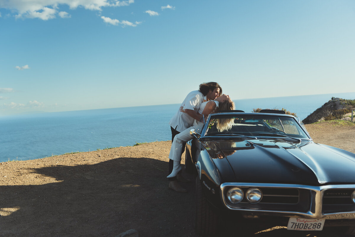 Malibu ocean view elopement