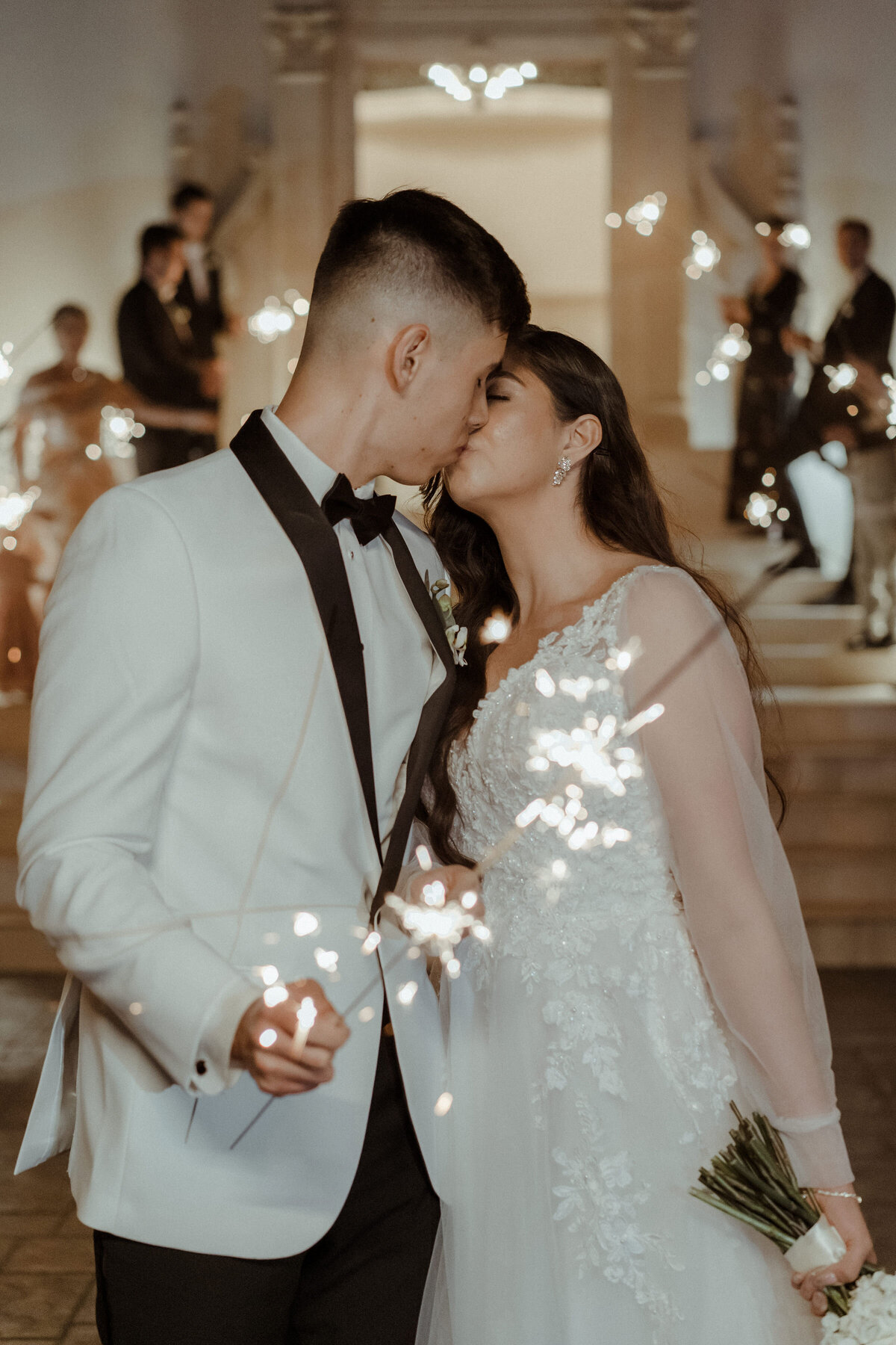 L&H_WED-397