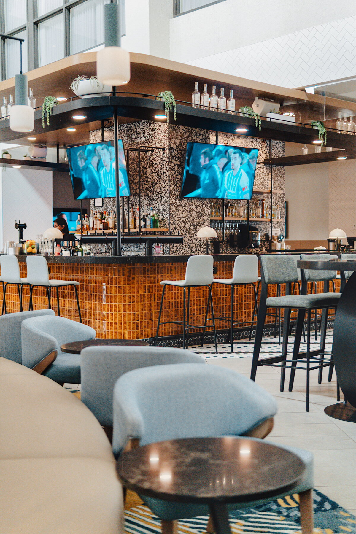 Delta Calgary Airport x LTN - Image 5