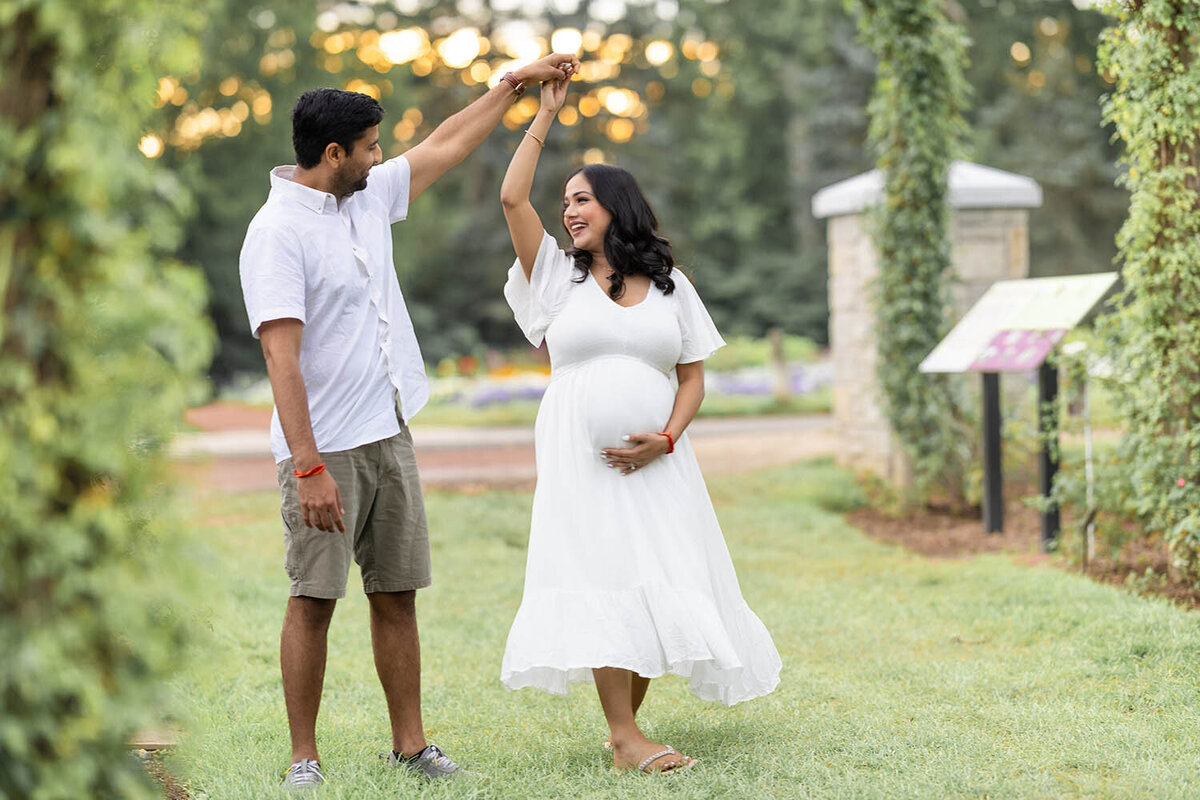 rose-garden-maternity-session-connecticut-16