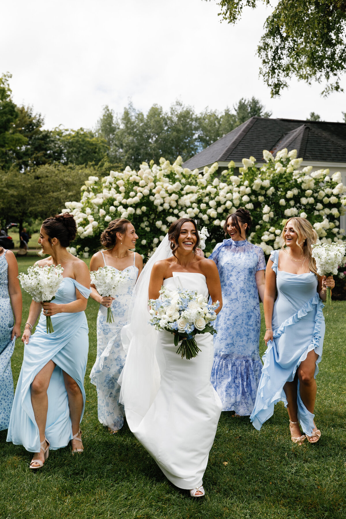 A-Matter-of-taste-at-tapawingo-wedding-bridesmaids