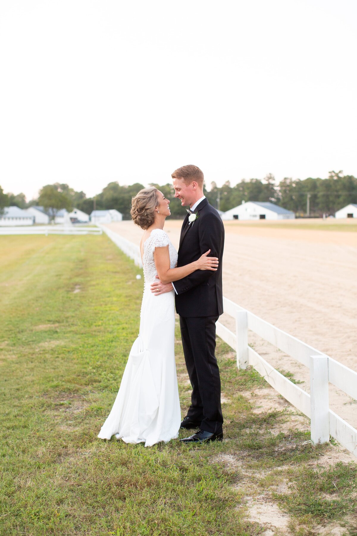 fair-barn-wedding-photos-pinehurst