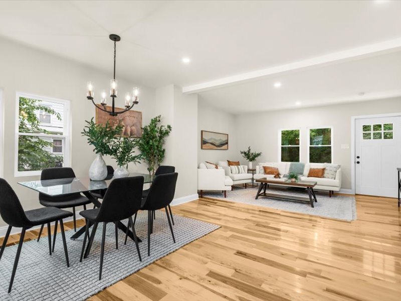 Kelly DeTommaso Elegant Transitions Vacant Home Staging Bluebell PA Home Stager (13)