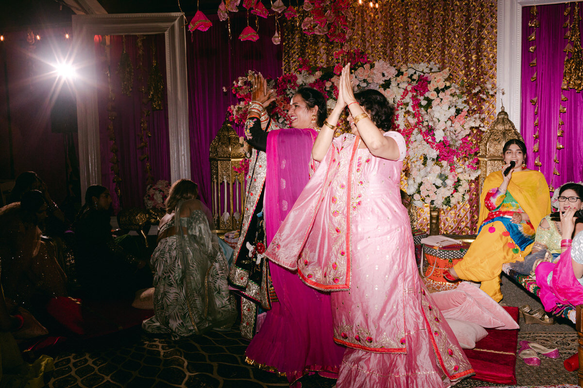 toronto-wedding-photographer-sikh-sangeet-039