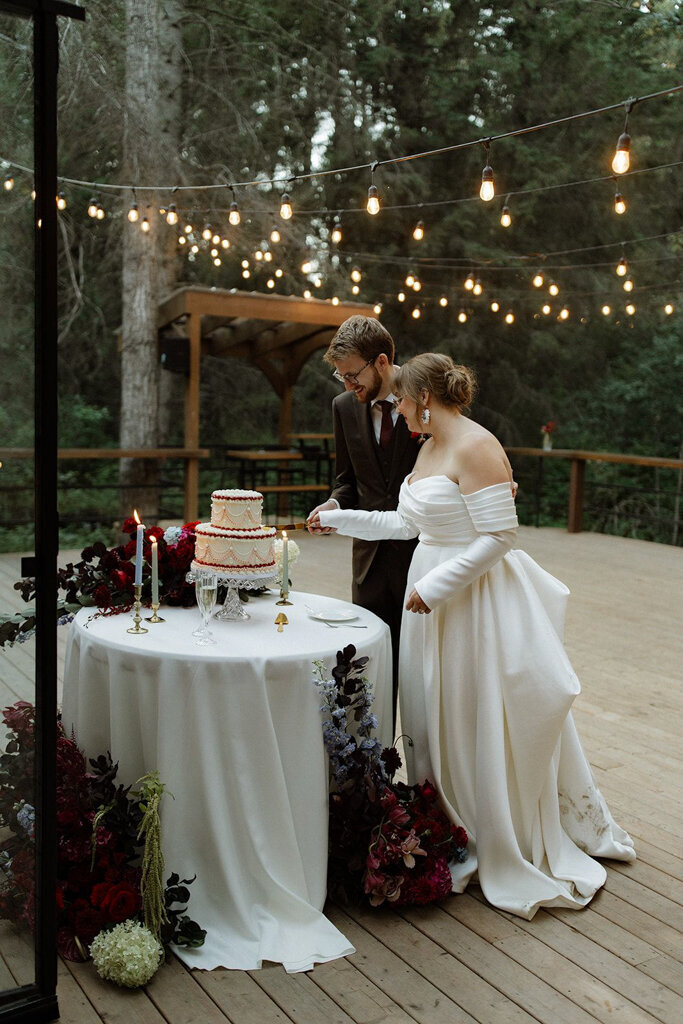Gorgeous and elegant wedding at The Valley Weddings, a rustic and majestic wedding venue in Westerose, Alberta, featured on the Brontë Bride Vendor Guide.