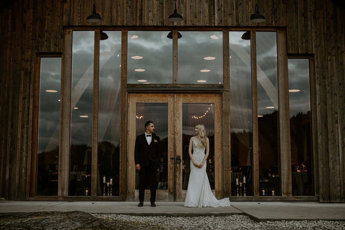 Vancouver Island Wedding Photographer
