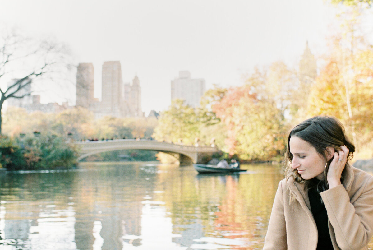 Loeb boathouse rowboat engagement photoshoot film photographer