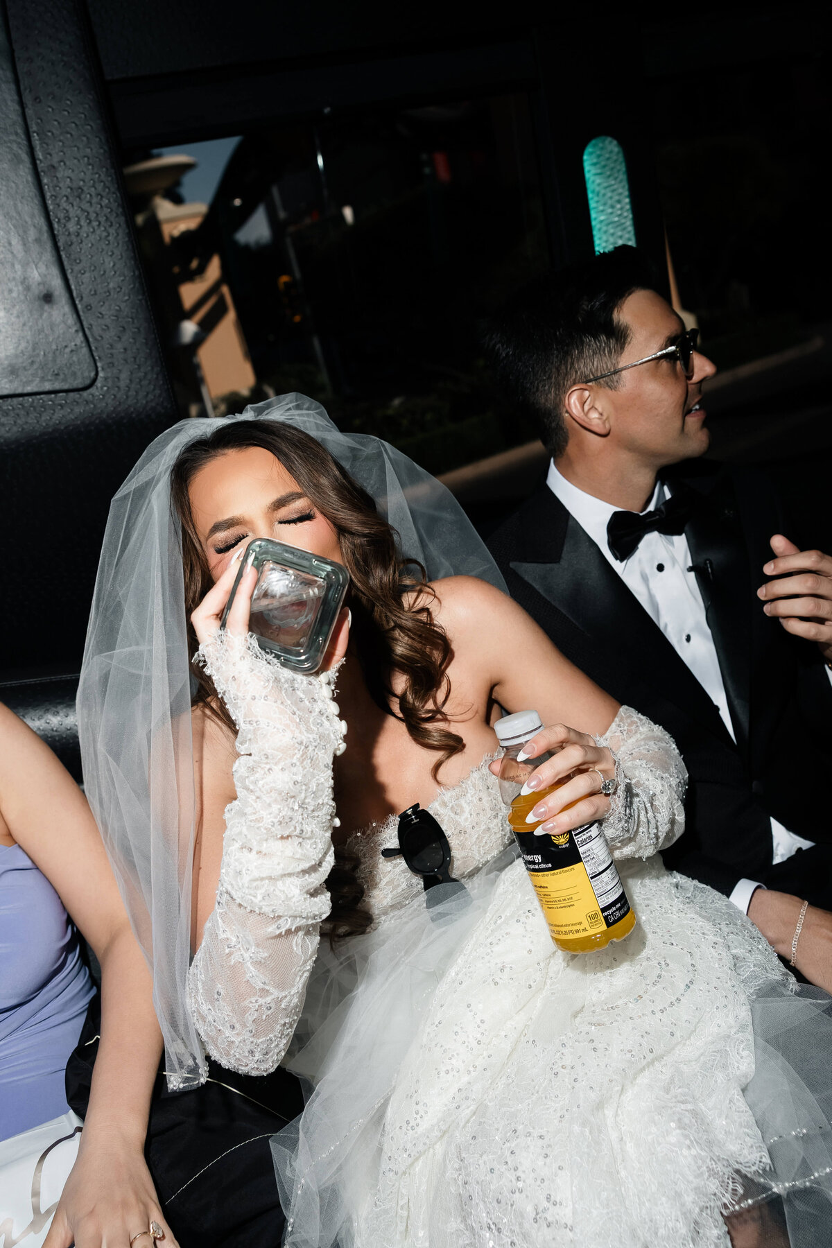 40riskyexposure_alexis-tyler_las-vegas-elopement-photography