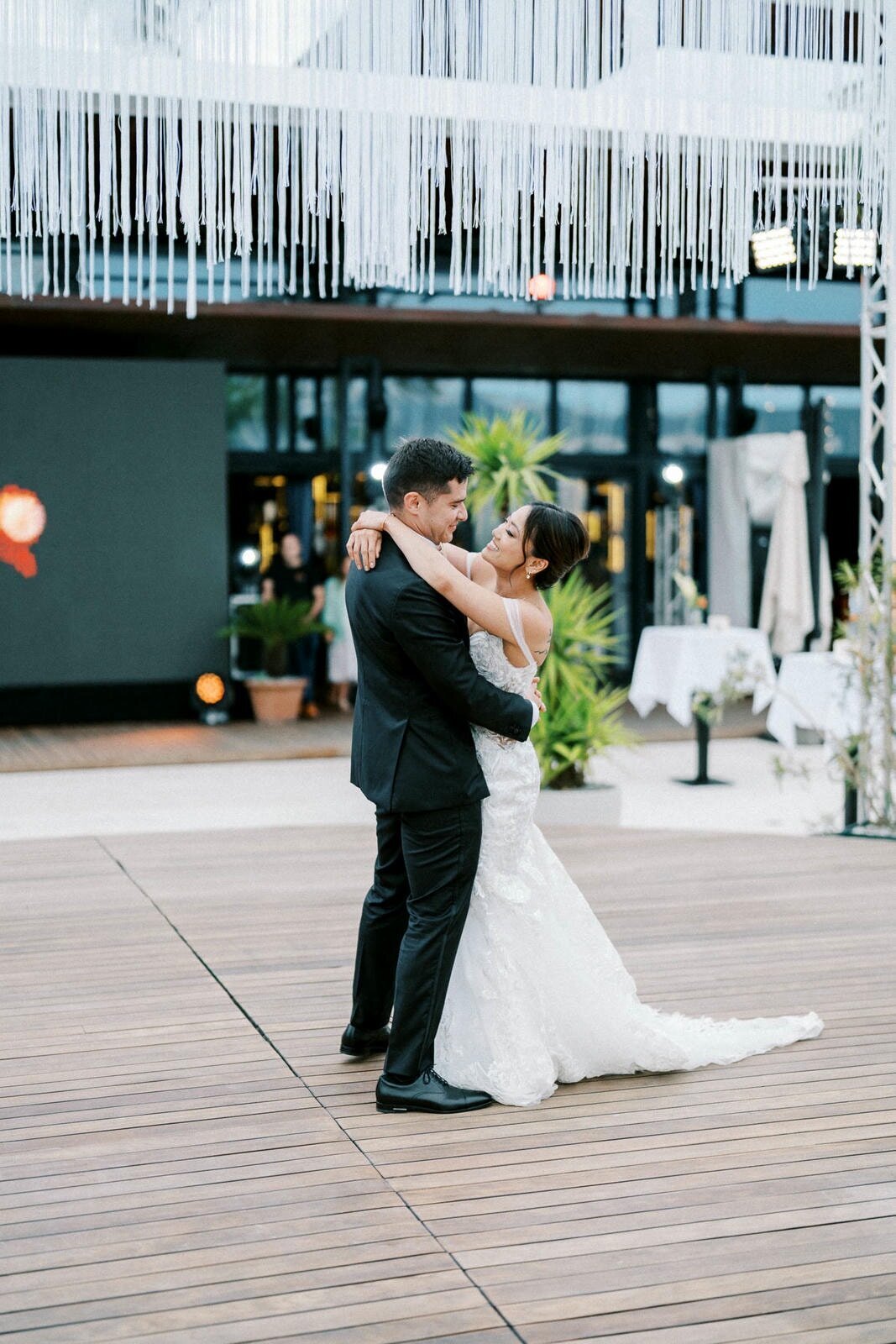 W7-Wedding-Photos-Emily-and-Michael-2024-05-26-2500px-1334