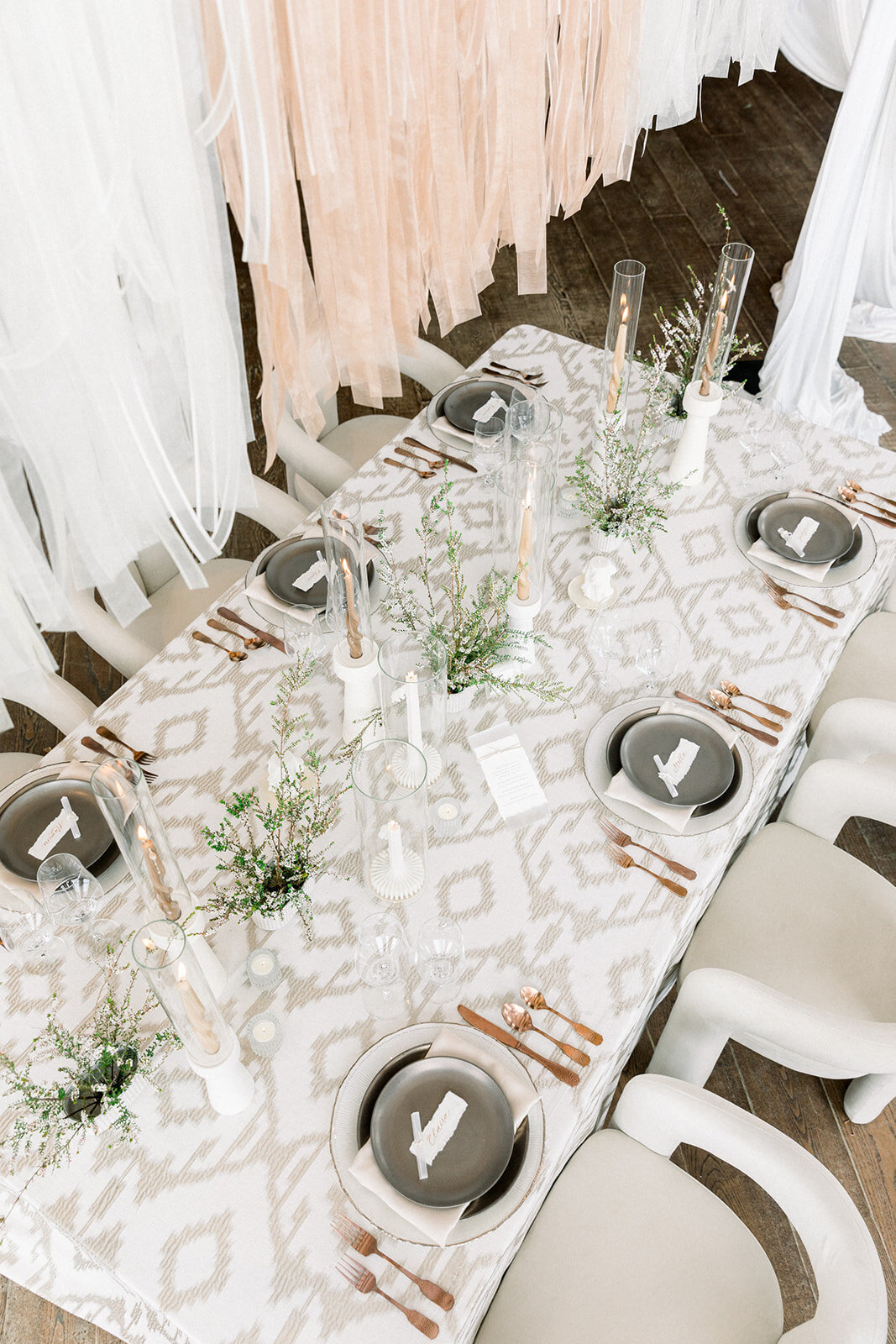 Devils_Thumb_Winter_Wedding_Editorial_by_Diana_Coulter_Submission-50