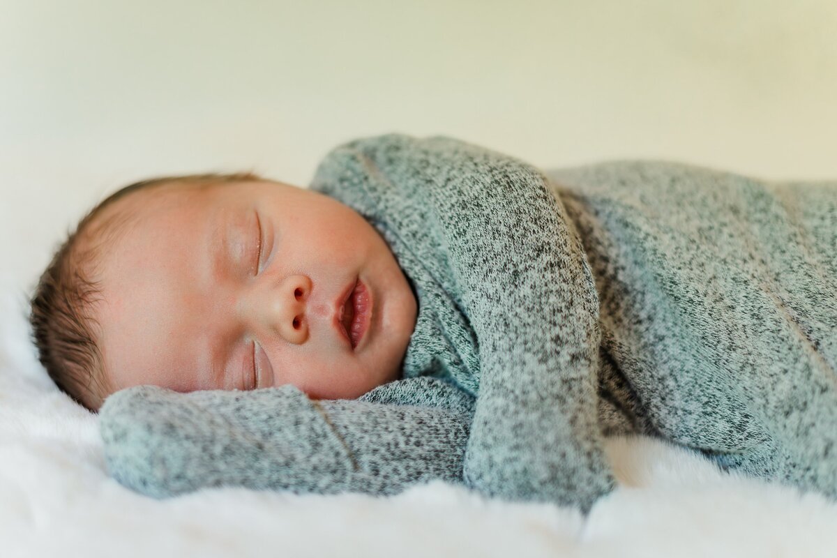 AlisonFopeanoPhotography_Newborn_0054